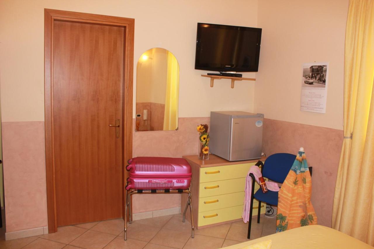 Affittacamere Indios Cerda Habitación foto
